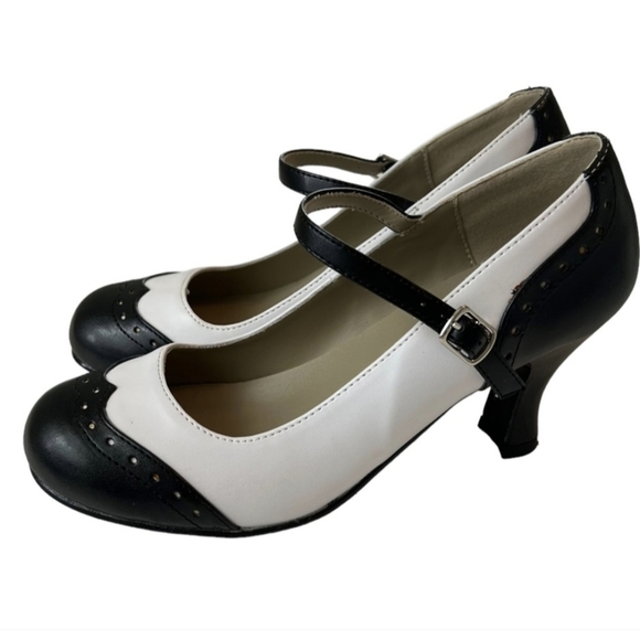 Funtasma Shoes - Fantasma black white flapper 25 Mary Jane cosplay shoes heels women size 5.5